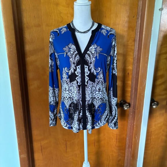 INC zip pocket top Medium international concepts  - Picture 1 of 9